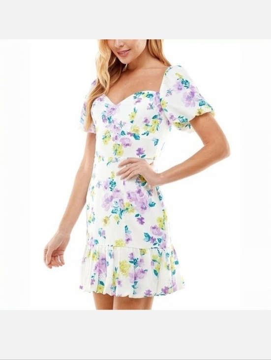City Studio Dresses & Skirts - City Studio Sweetheart Puff Sleeve Floral Mini Dress in White